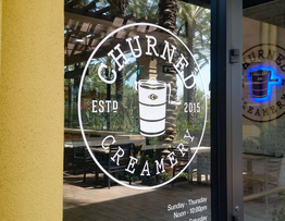 Logotypdekaler för fönster